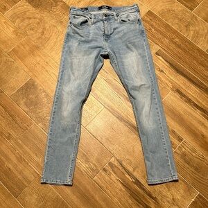 Hollister Skinny Jeans Epic Flex  Men Size W30 L30
